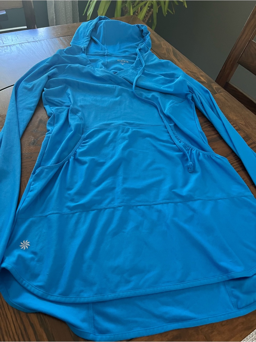 Athleta Women's Hoodie Blue M Pullover Hooded Stretch Knit V-Neck Athleisure#677